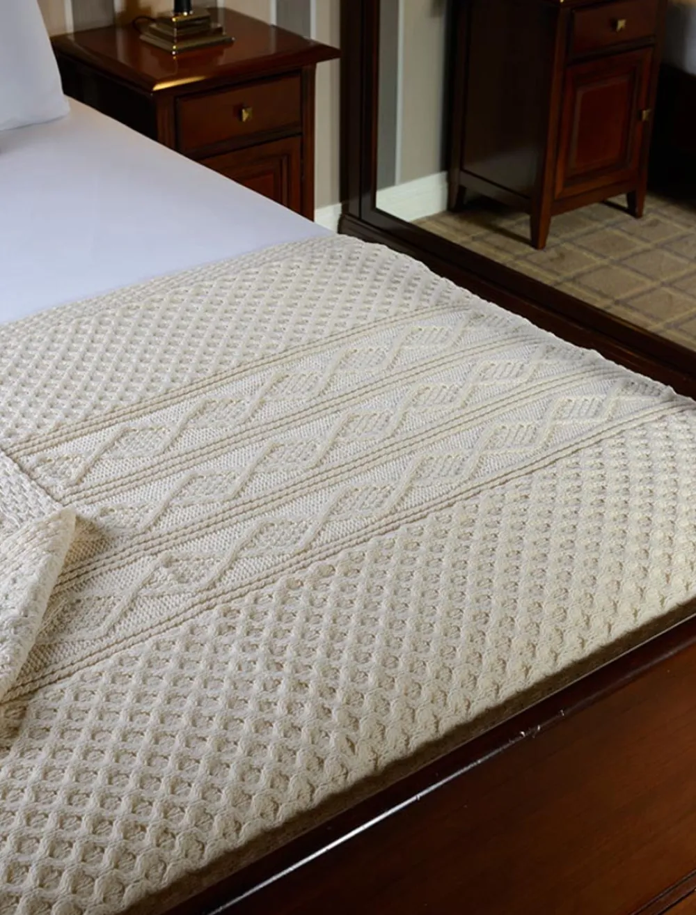 Glenaran Clan Throws^Smith Clan Aran Throw