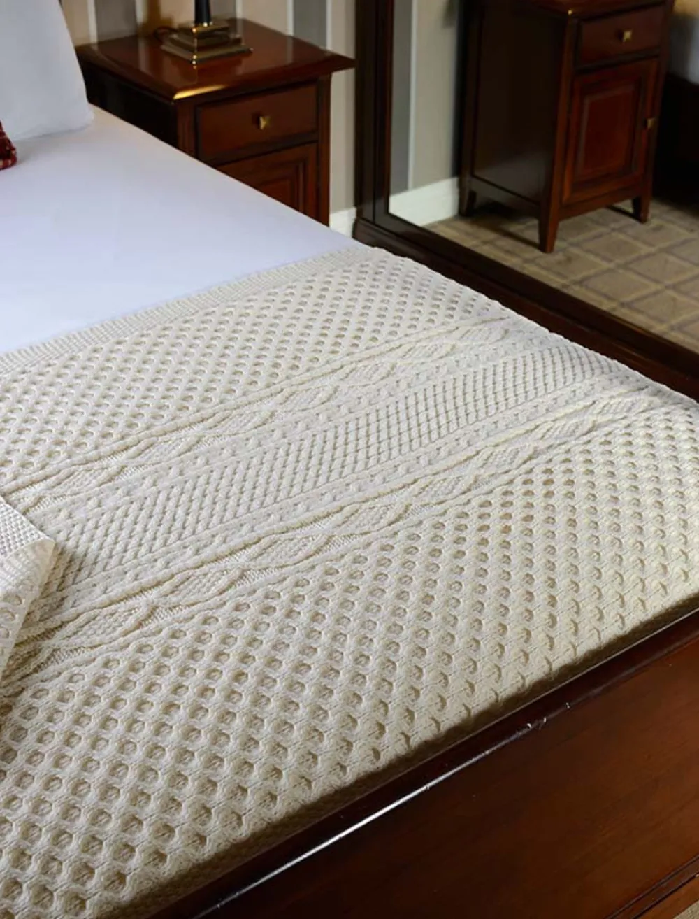 Glenaran Clan Throws^Hanley Clan Aran Throw