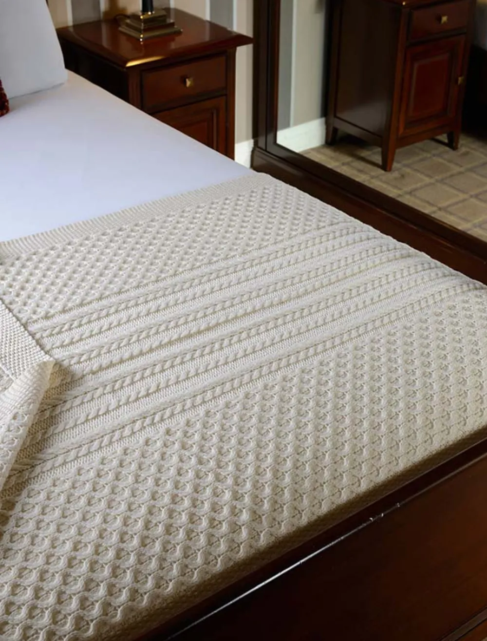 Glenaran Clan Throws^Healy Clan Aran Throw