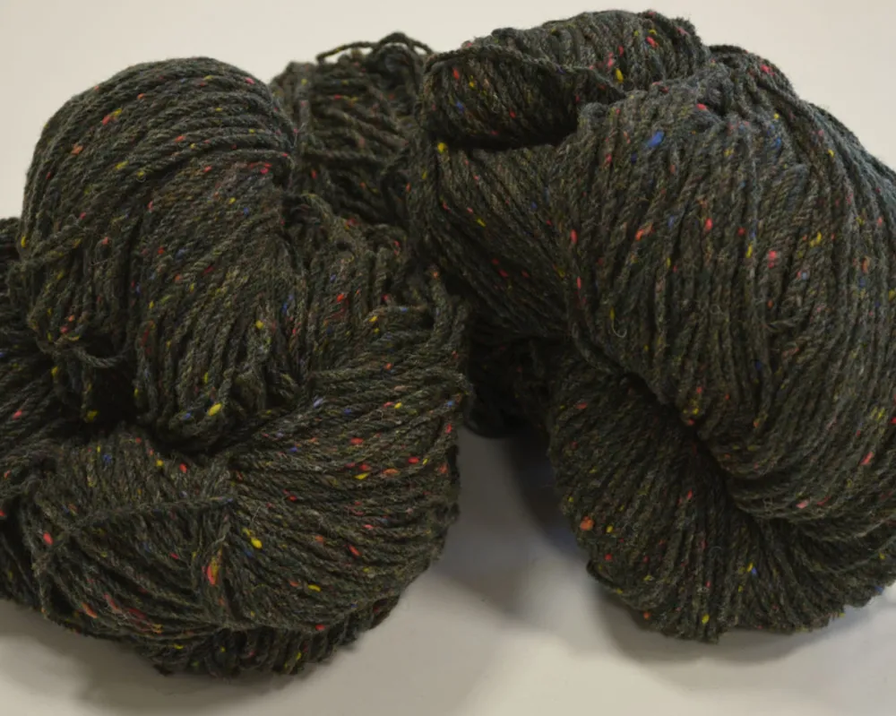 Glenaran Aran Wool^Aran Wool Knitting Hanks - Green Fleck