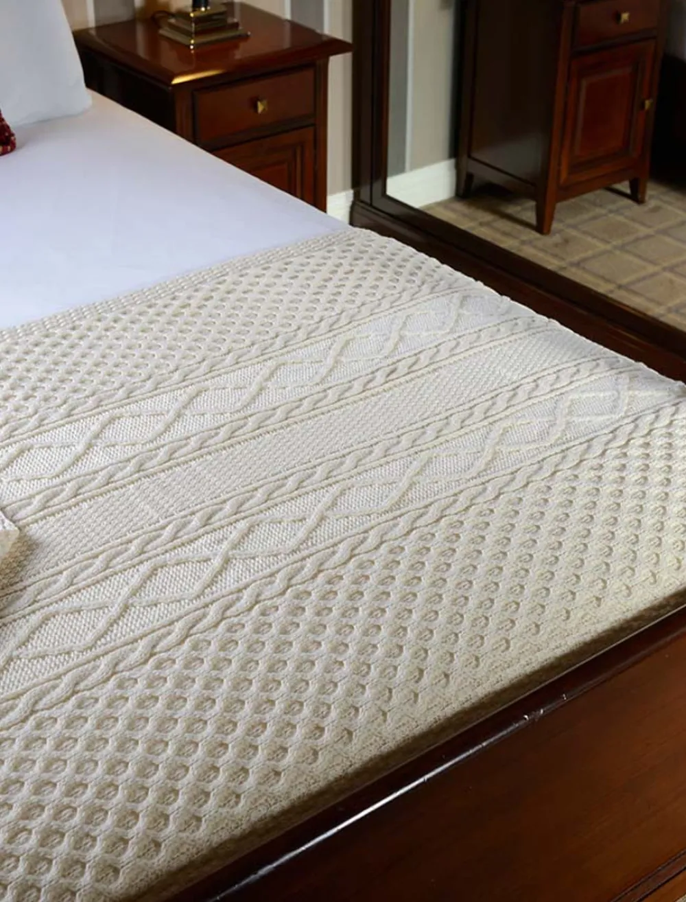 Glenaran Clan Throws^Ward Clan Aran Throw