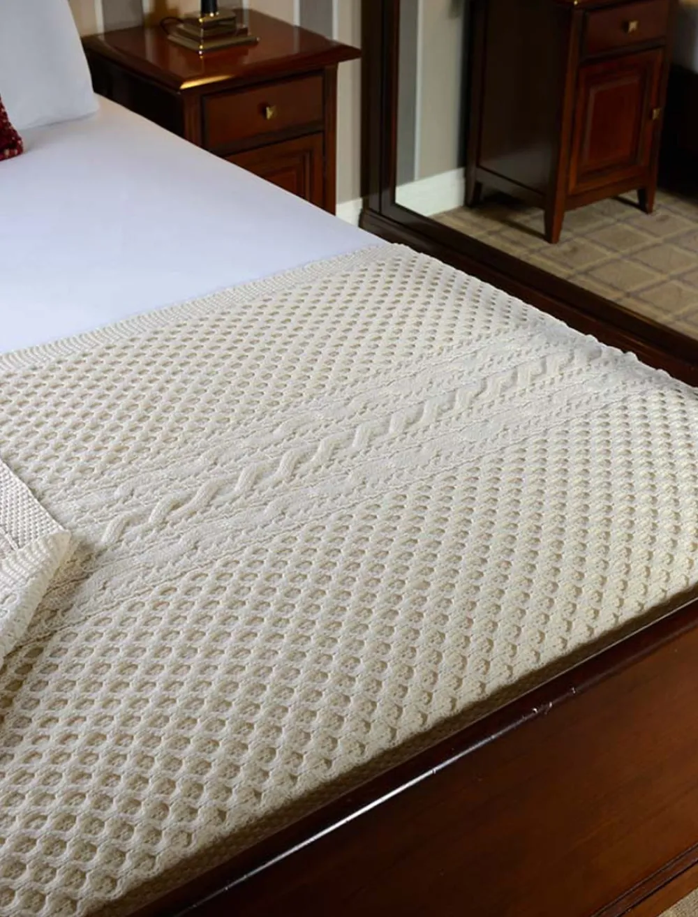 Glenaran Clan Throws^Cullen Clan Aran Throw