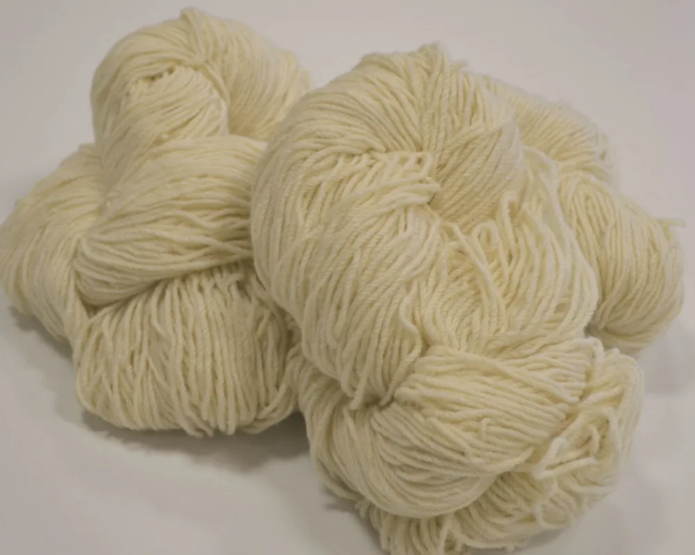 Glenaran Aran Wool^Aran Wool Knitting Hanks - Organic White