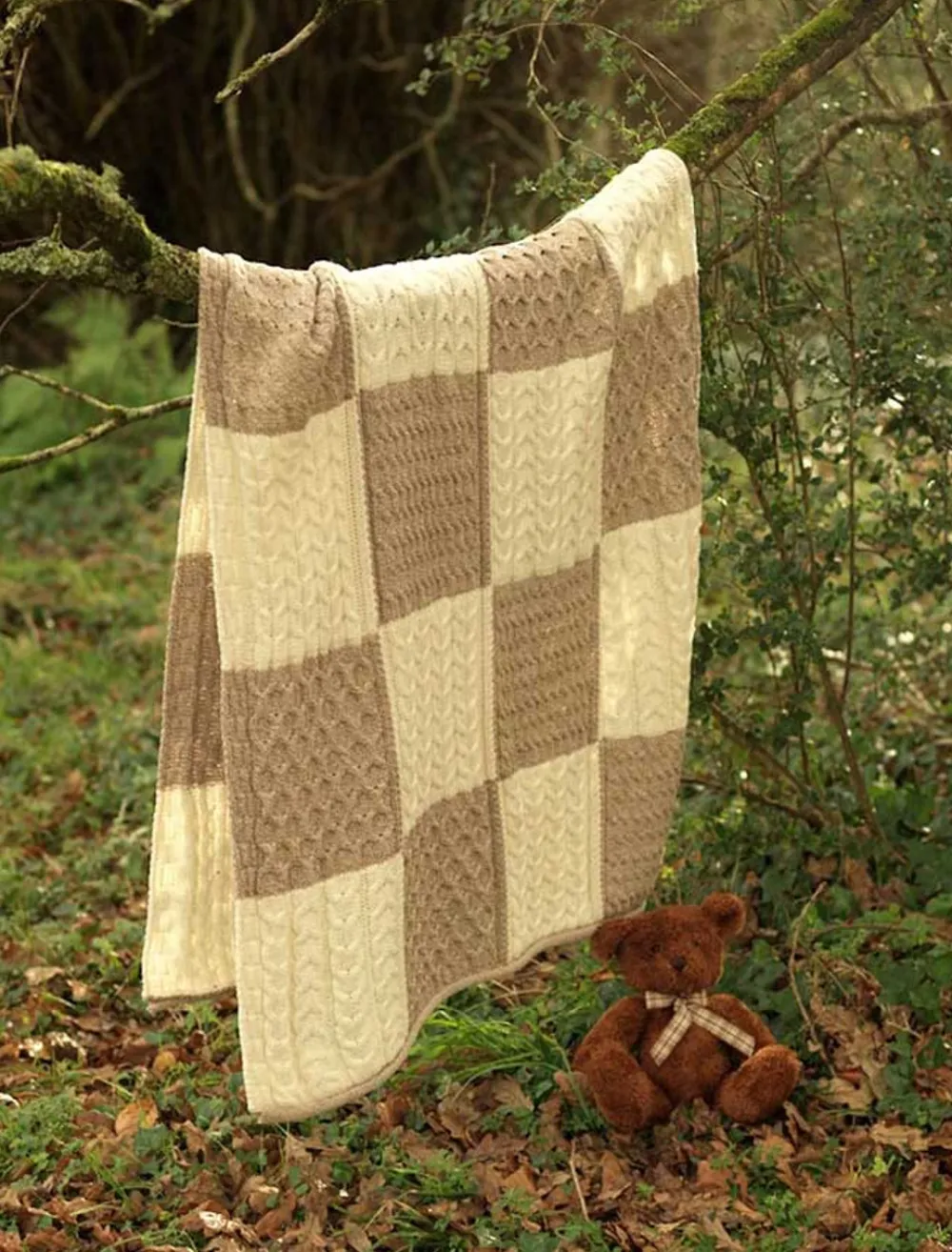 Glenaran Knitted Wool Throws^Two-Tone Aran Patchwork Throw