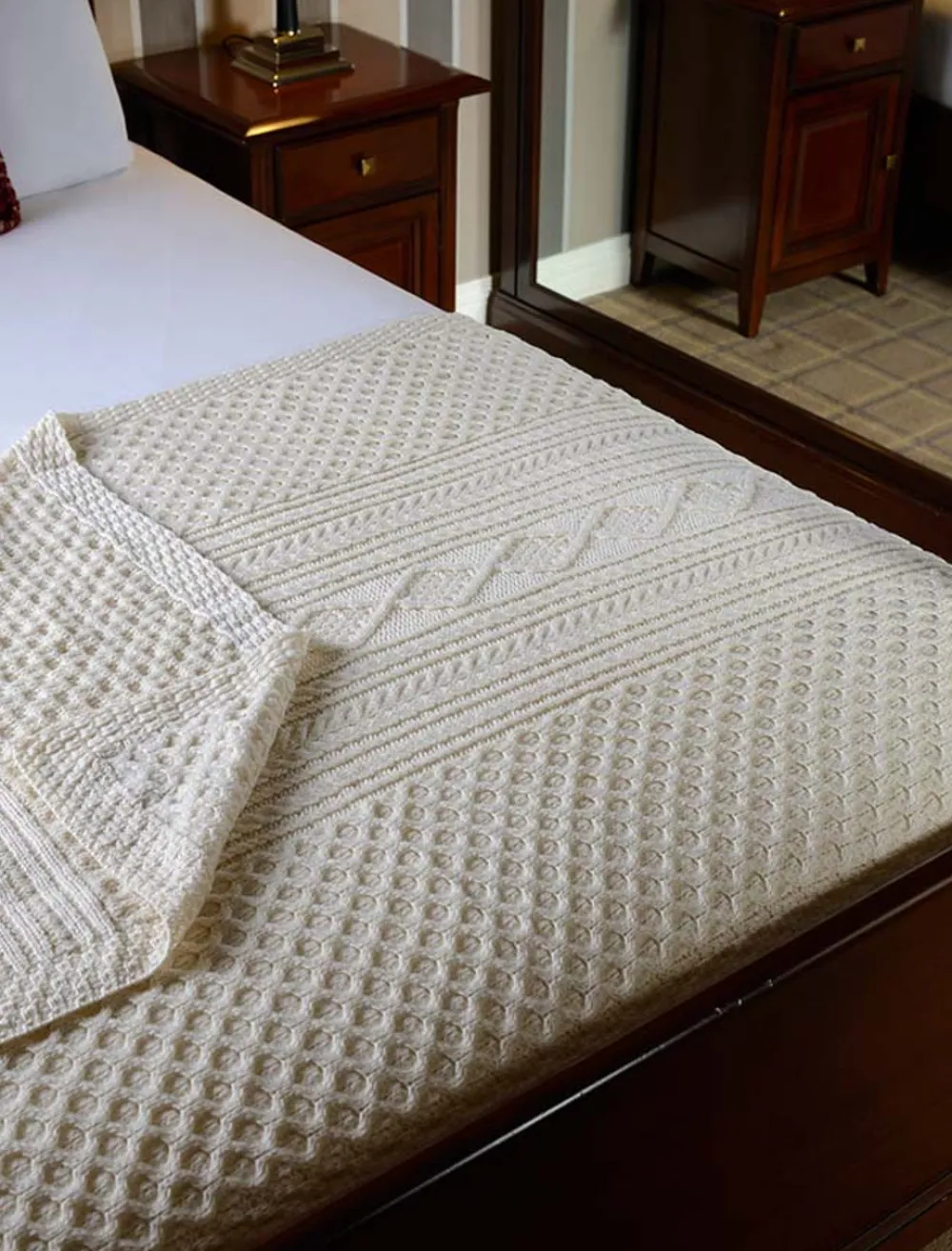 Glenaran Clan Throws^O'Flaherty Clan Aran Throw