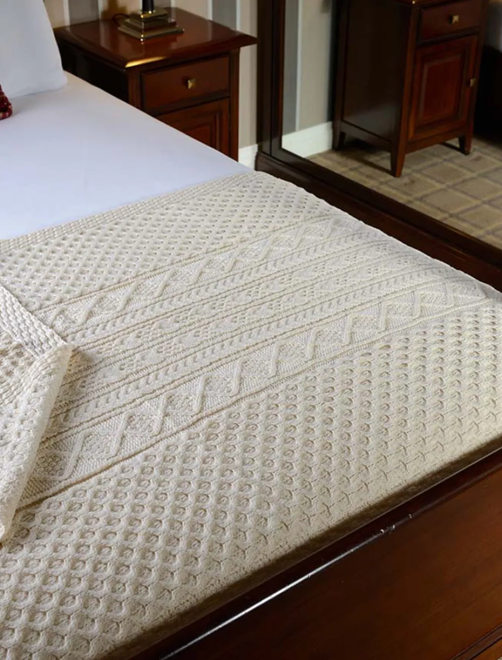 Glenaran Clan Throws^Walsh Clan Aran Throw