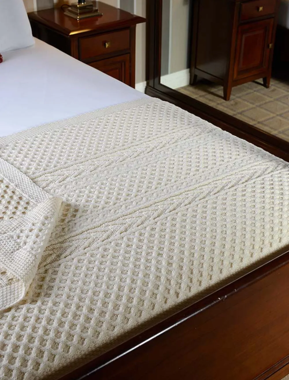 Glenaran Clan Throws^Kavanagh Clan Aran Throw