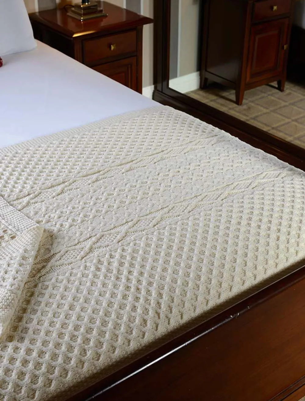 Glenaran Clan Throws^Cassidy Clan Aran Throw