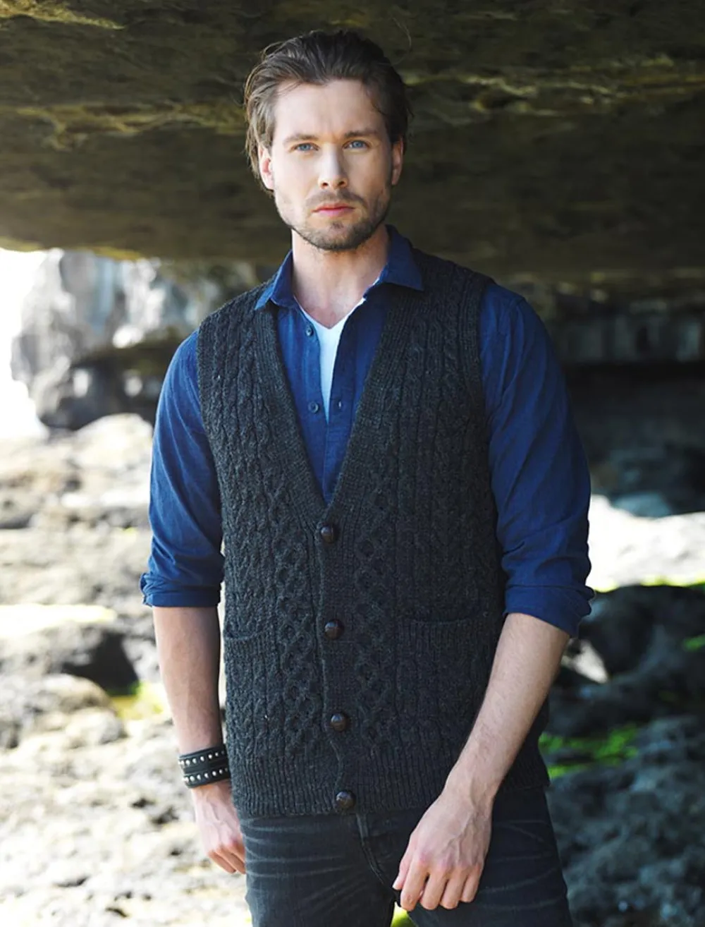 Glenaran Cardigans, Jackets & Coats^Men's V-Neck Wool Waistcoat